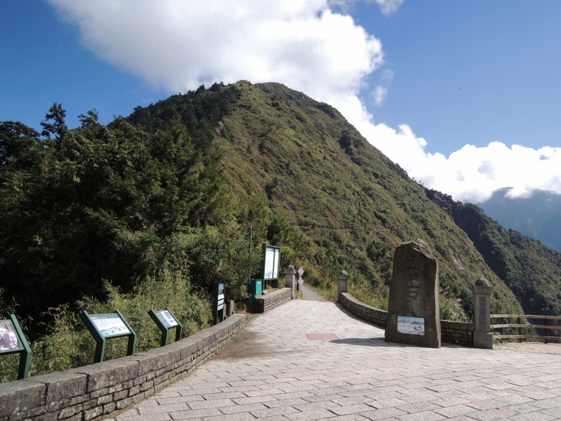 塔塔加登山口-曹靖玟攝