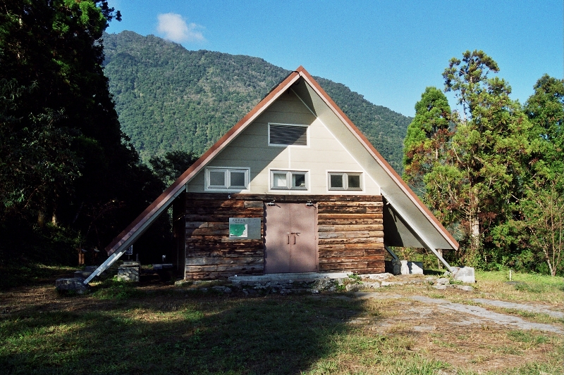 瓦拉米山屋(邱宇中拍攝)