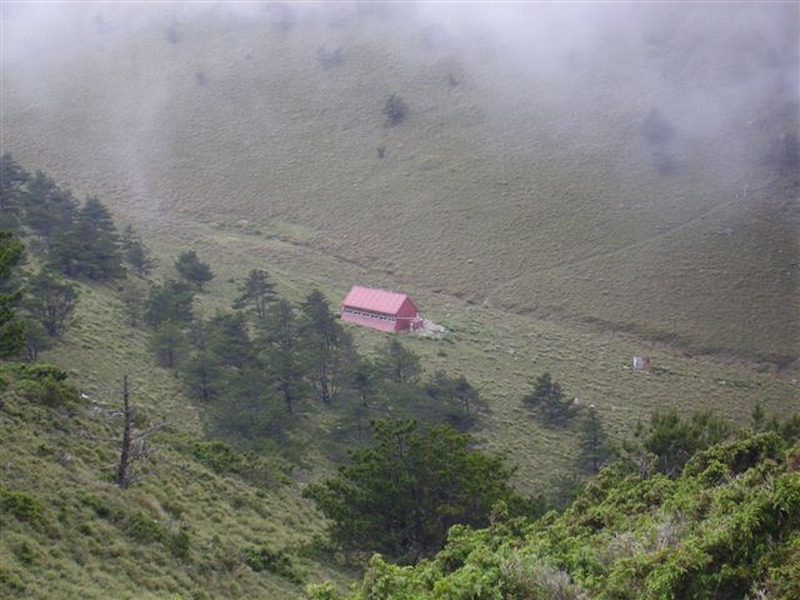 拉庫音溪底山屋